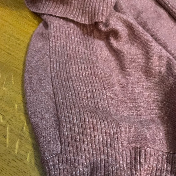 Comfy, soft turtleneck. - Picture 3 of 6